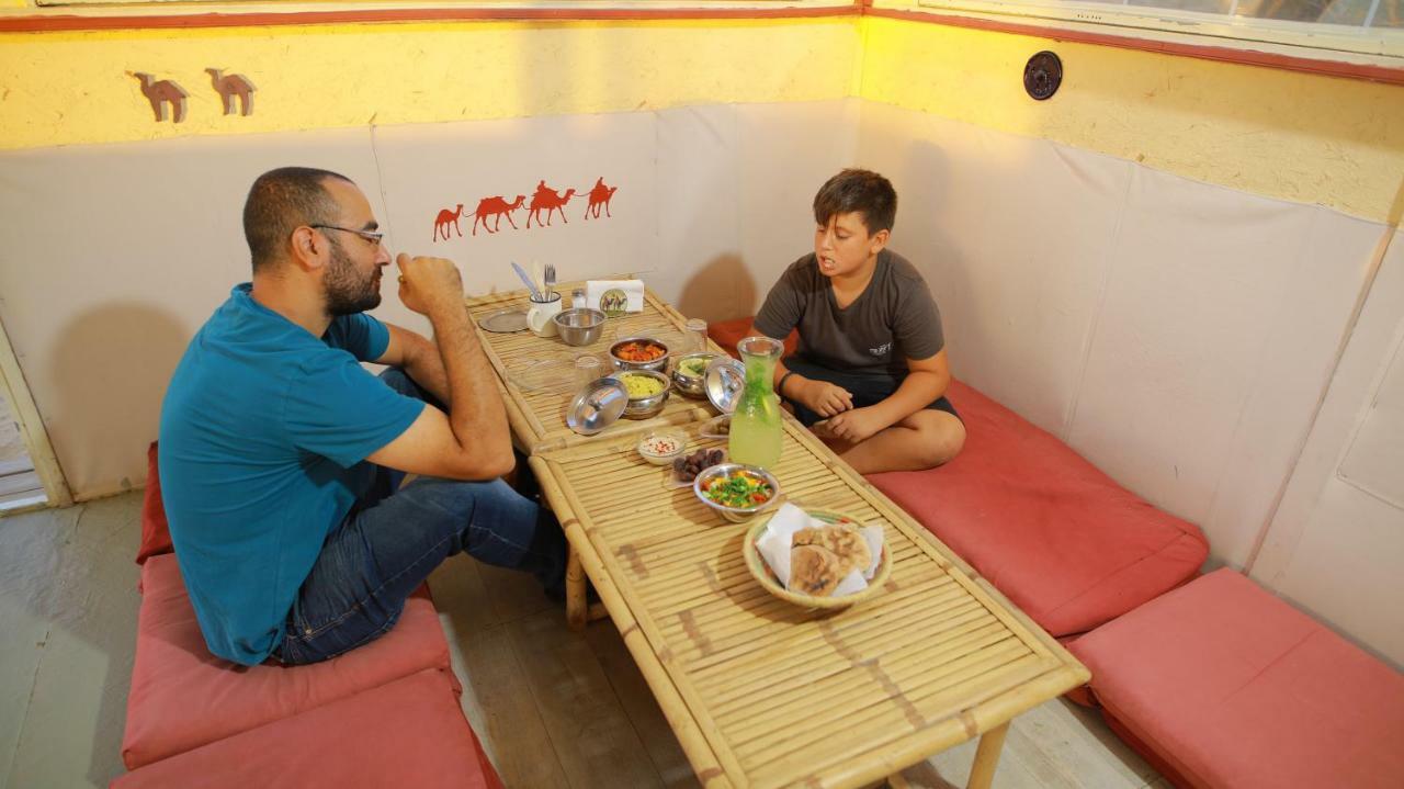 Negev Camel Ranch Villa Dimona Exteriör bild